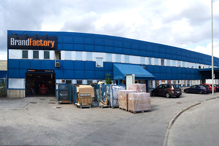 Brand Factory buys two 3.2m EFI Vuteks