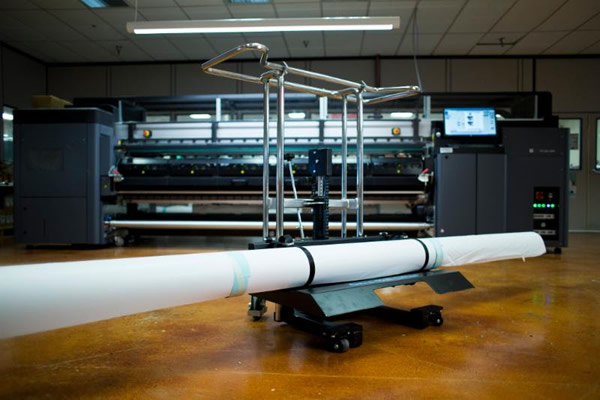 Wide-format heavy roll media lifter introduced