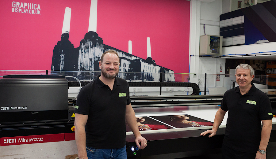 Graphica Display takes first Jeti Mira in the UK