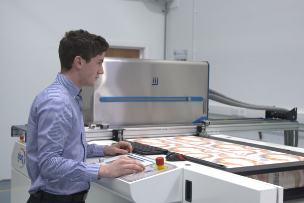 70m/min wallpaper digital print speeds demo at Heimtextil