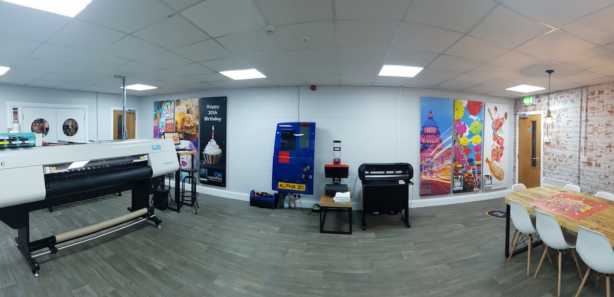 Alphagraphics introduces Fujifilm Acuity LED UV range to Ireland