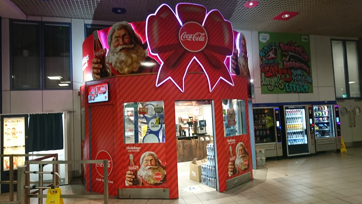 Vinehall helps travellers get in the Christmas spirit