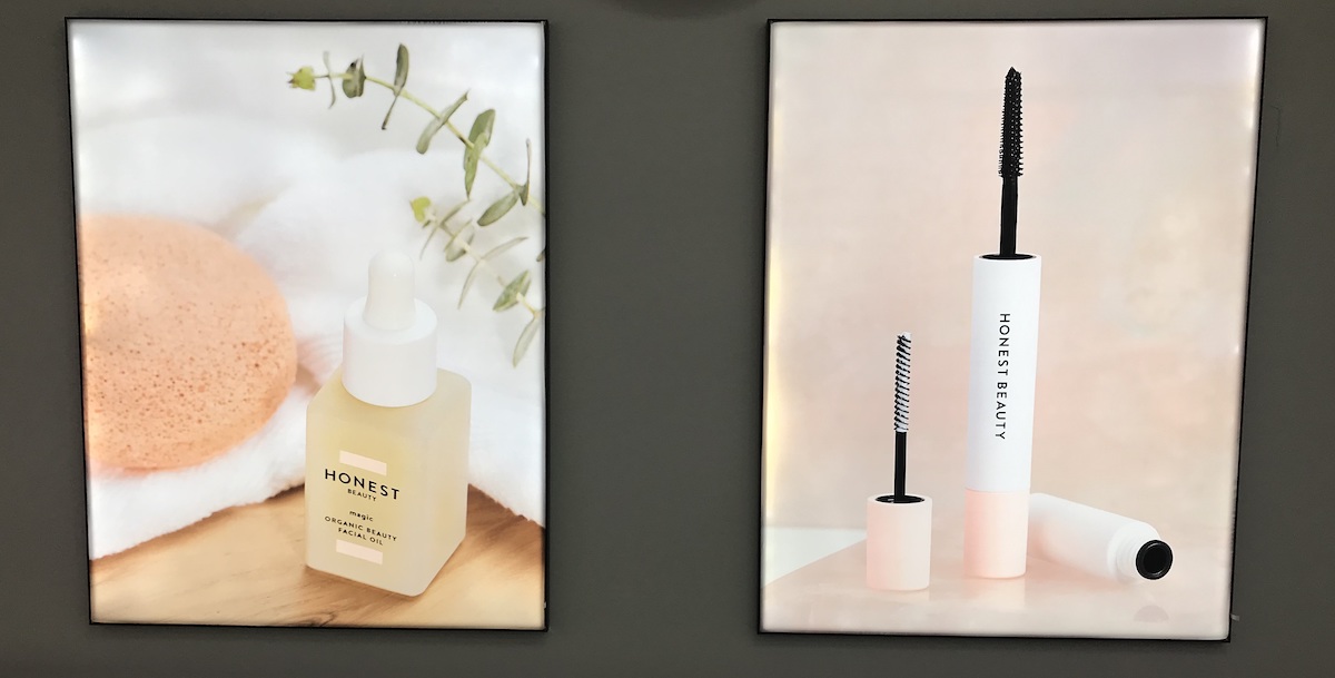 Leach develops Thinesse fabric lightbox