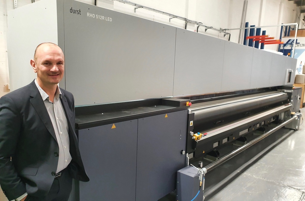 Aurora Graphics takes Durst Rho LED 512R