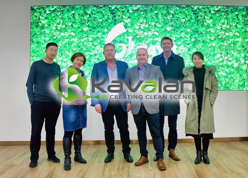 CMYUK signs major PVC-free banner distribution deal with Taya