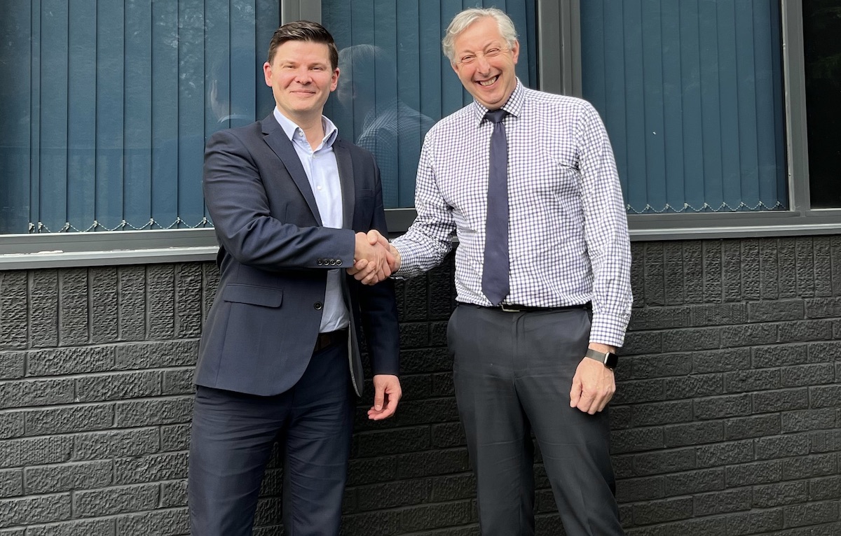 SOS to supply GMG Color products in the UK