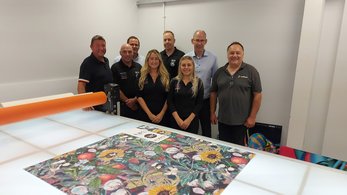 YPS becomes exclusive UK distributor of new EWS flatbed laminators