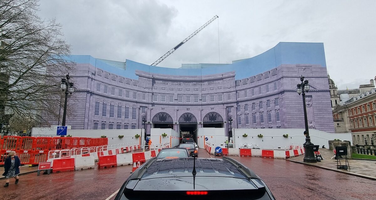 Embrace wraps Admiralty Arch facade