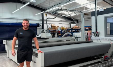 Elite Sign Solutions installs new VeloBlade Nexus 3032